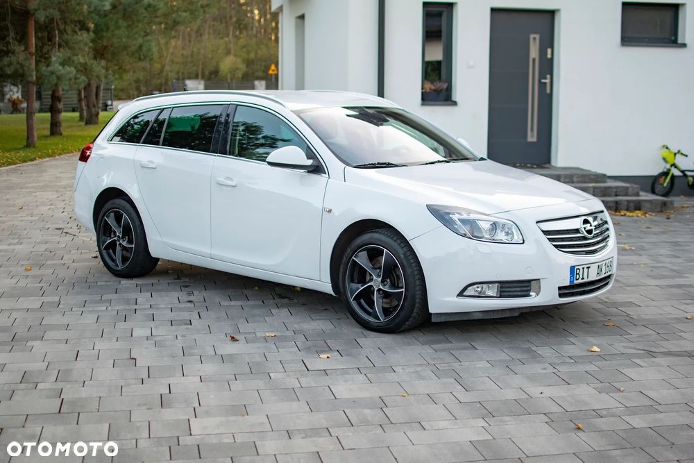 Opel Insignia - 11