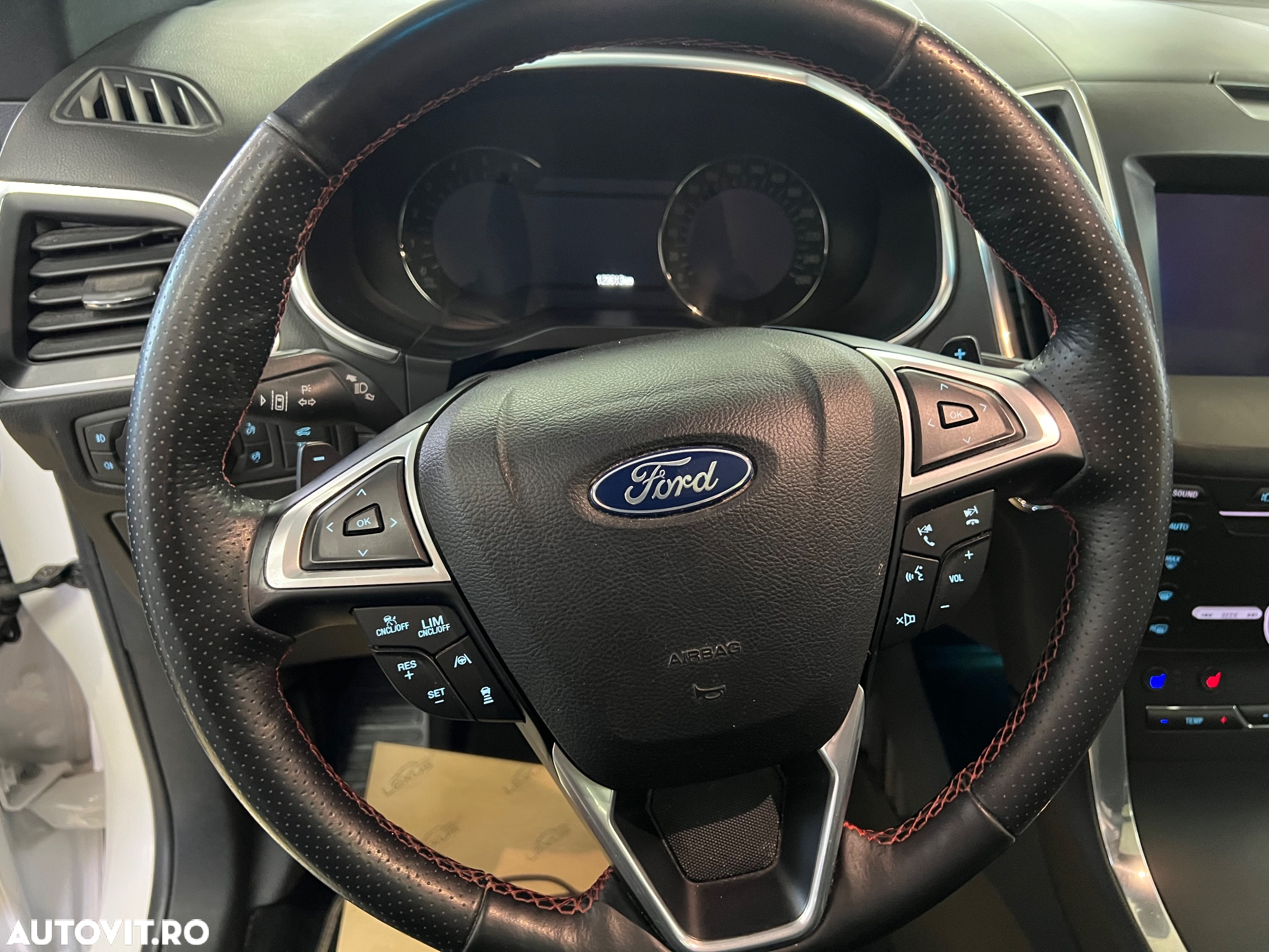 Ford Edge 2.0 Panther A8 AWD ST Line - 27