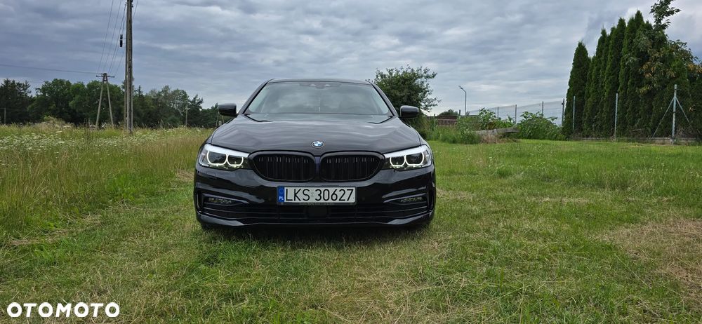 BMW Seria 5 530i GPF xDrive Sport Line sport - 3