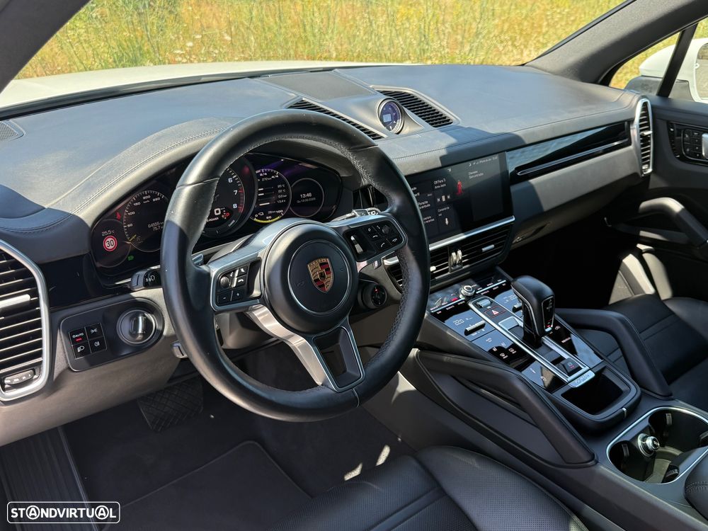 Porsche Cayenne E-Hybrid - 22