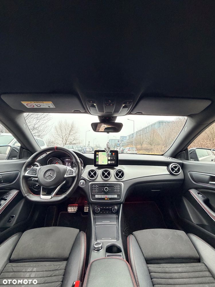 Mercedes-Benz CLA 220 4-Matic - 20