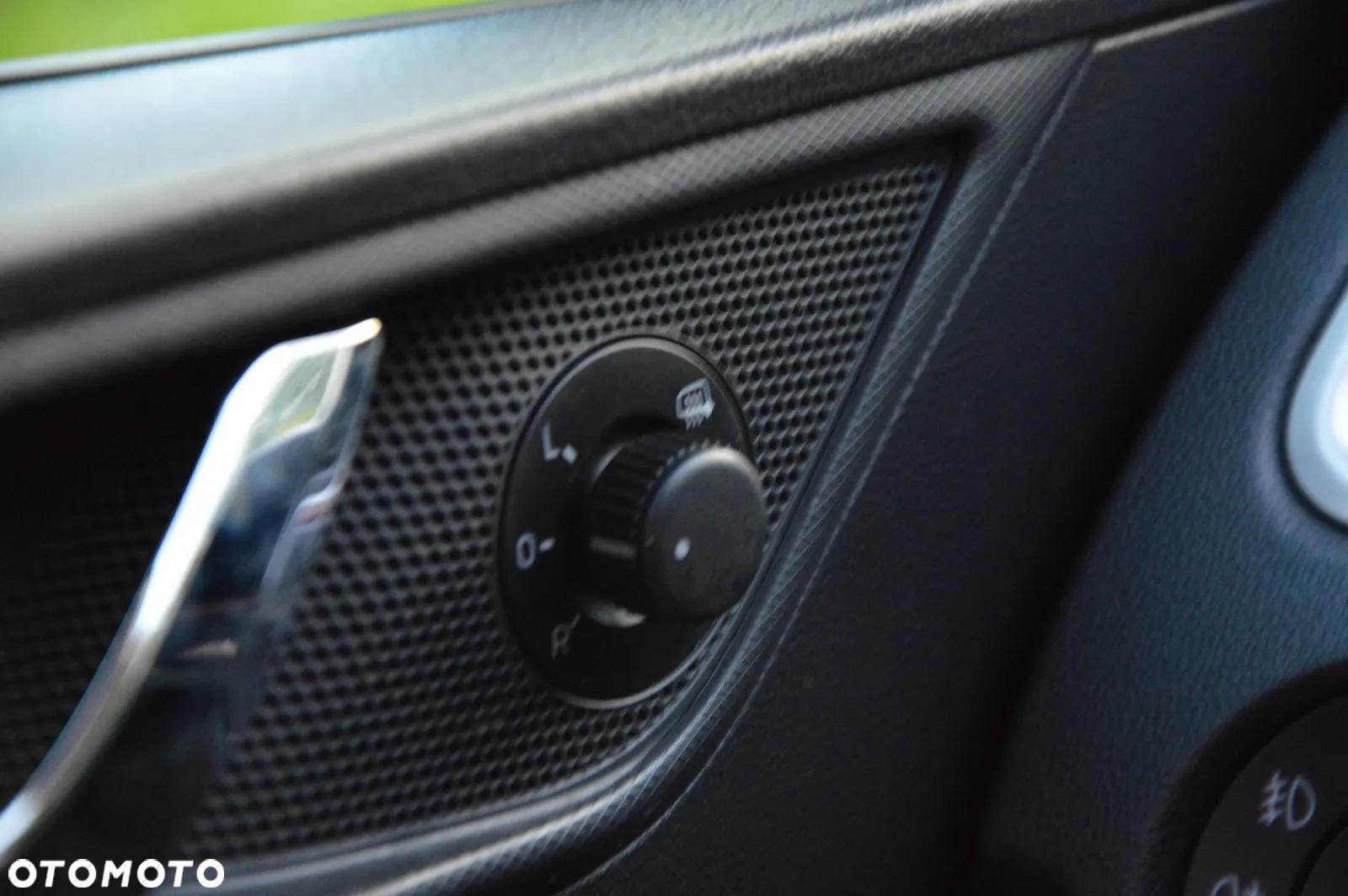 Skoda RAPID 1.2 TSI Edition - 34