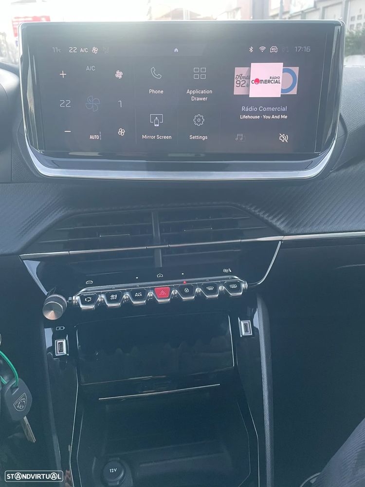 Peugeot 208 1.2 Hybrid Allure e-DCS6 - 15