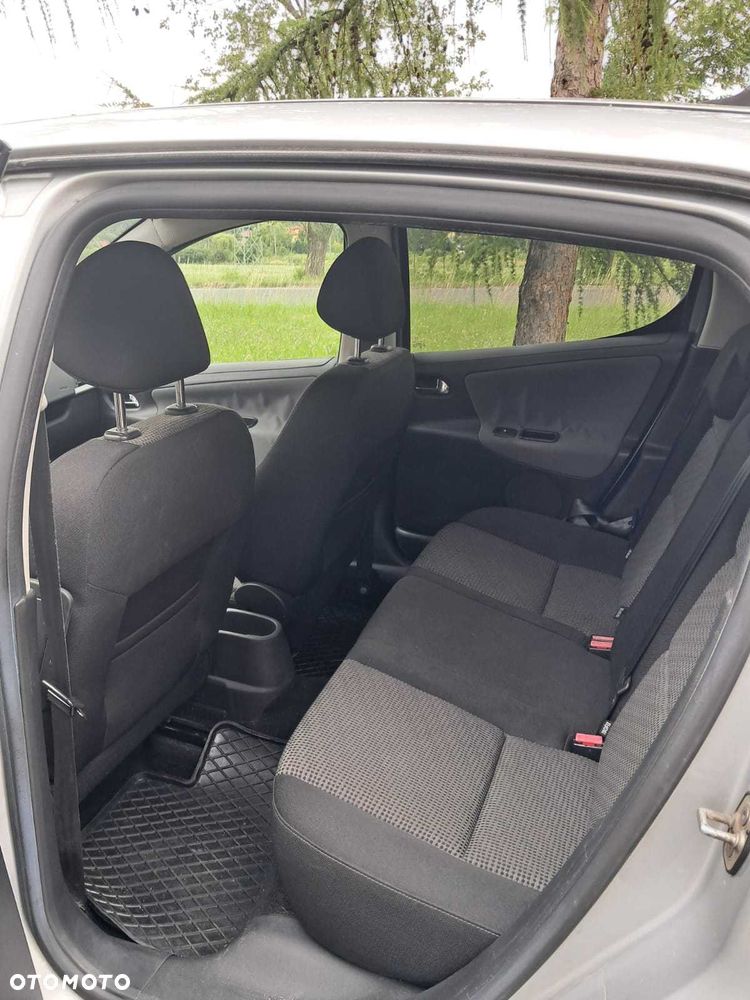 Peugeot 207 - 5