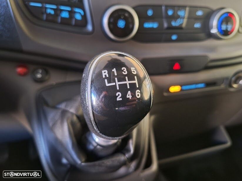 Ford Transit - 22