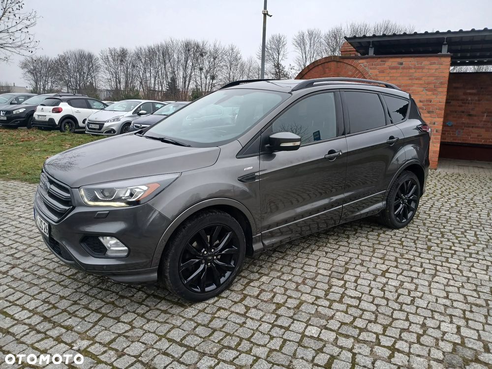 Ford Kuga - 12