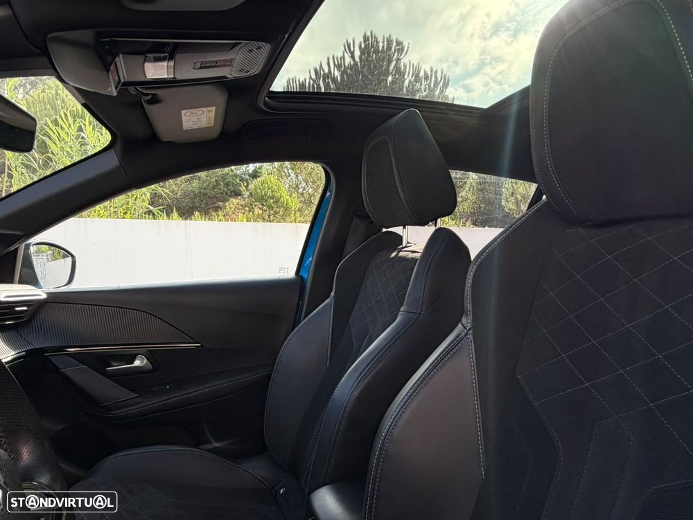 Peugeot e-208 GT Pack - 10