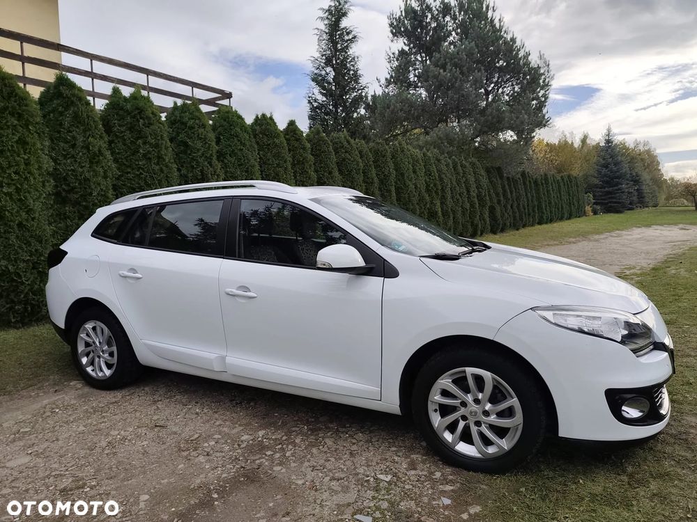 Renault Megane ENERGY TCe 115 Start & Stop Bose Edition - 4
