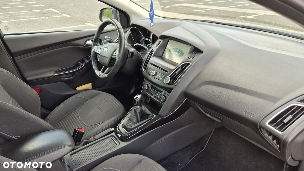 Ford Focus 1.6 Titanium - 11