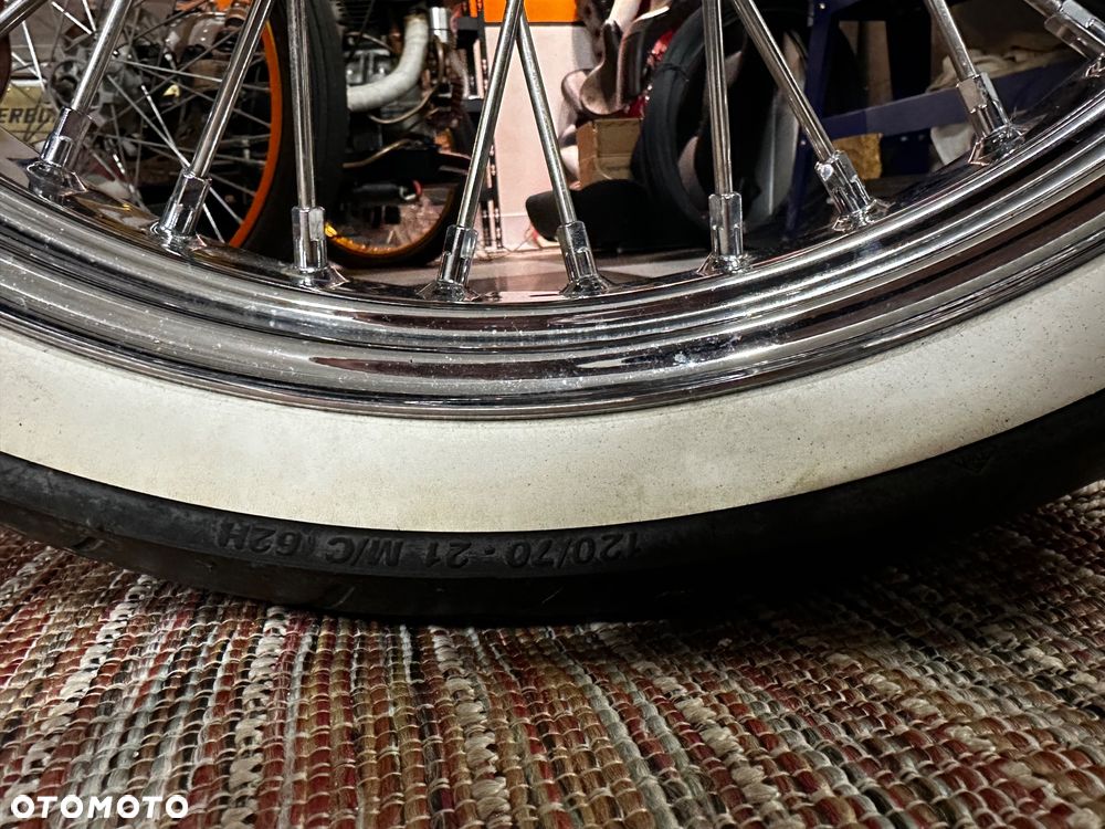 Harley-Davidson FLH Shovelhead - 14