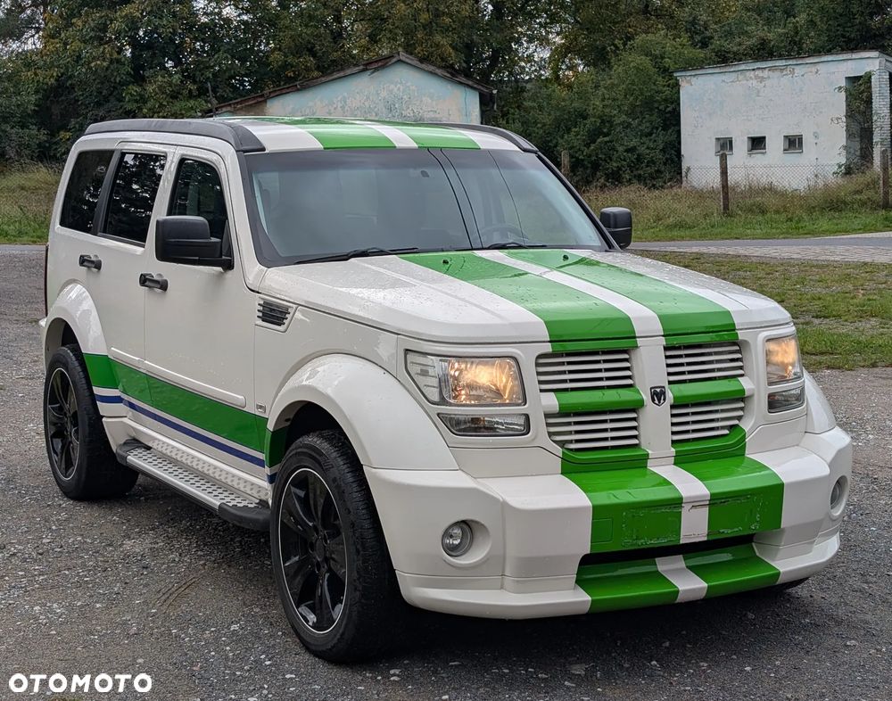 Dodge Nitro - 4