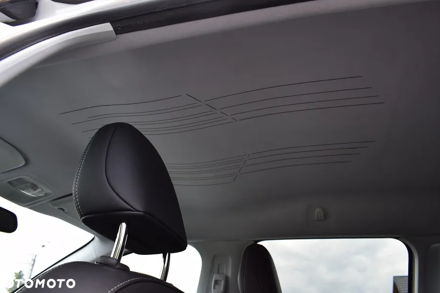 Peugeot 2008 1.2 Pure Tech Allure S&S - 10