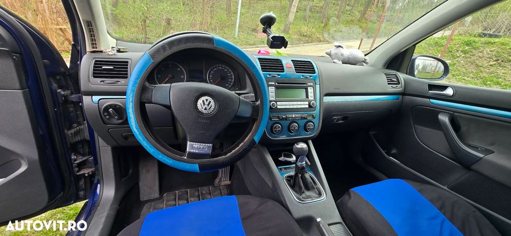 Volkswagen Golf 2.0 DPF GTD - 9