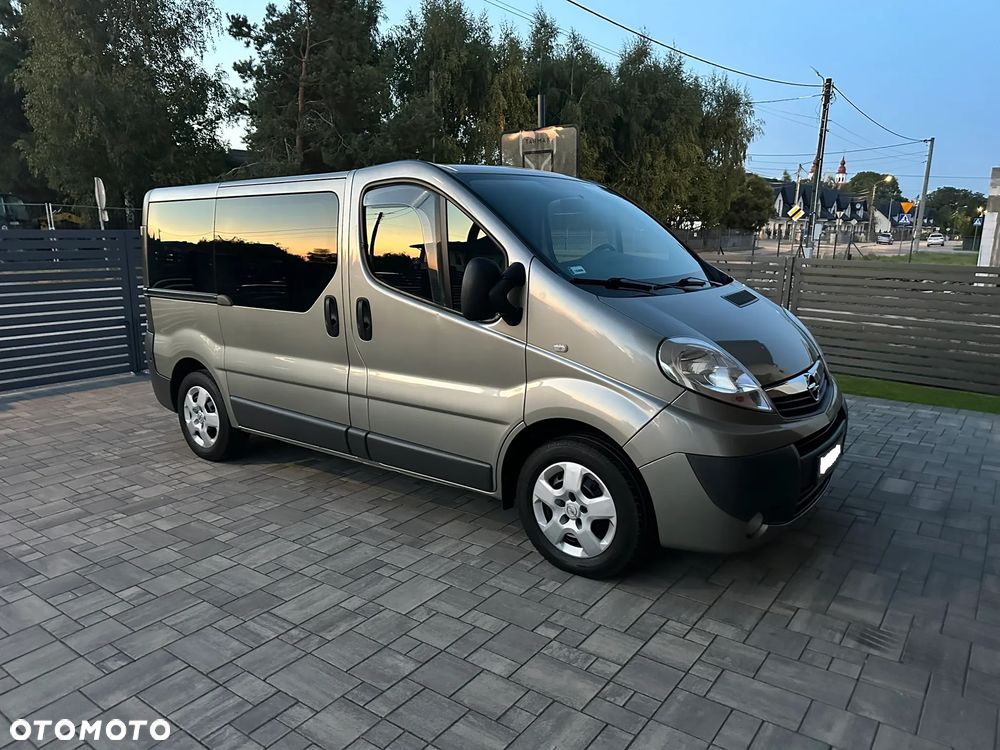Opel Vivaro 2013 photo 5