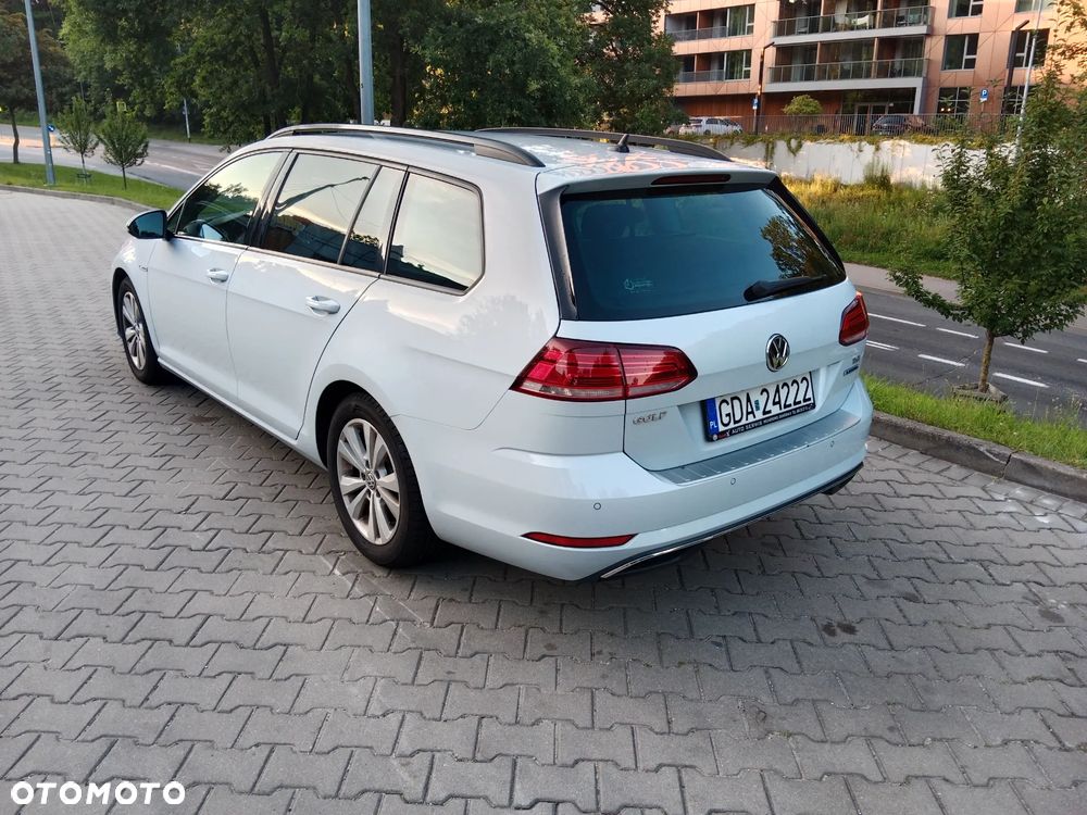 Volkswagen Golf 1.5 TSI BMT Comfortline - 4