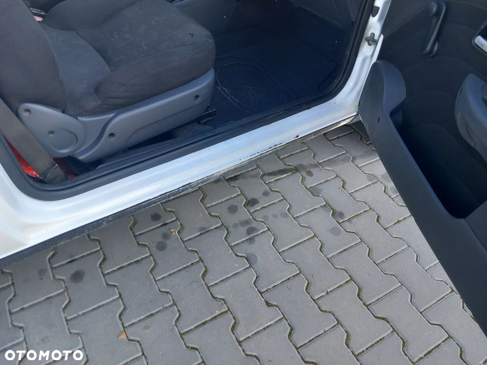 Fiat Strada - 12