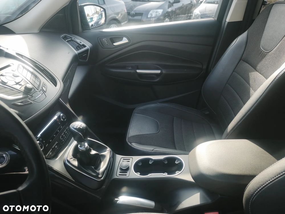 Ford Kuga 2.0 TDCi 4x4 Titanium - 8