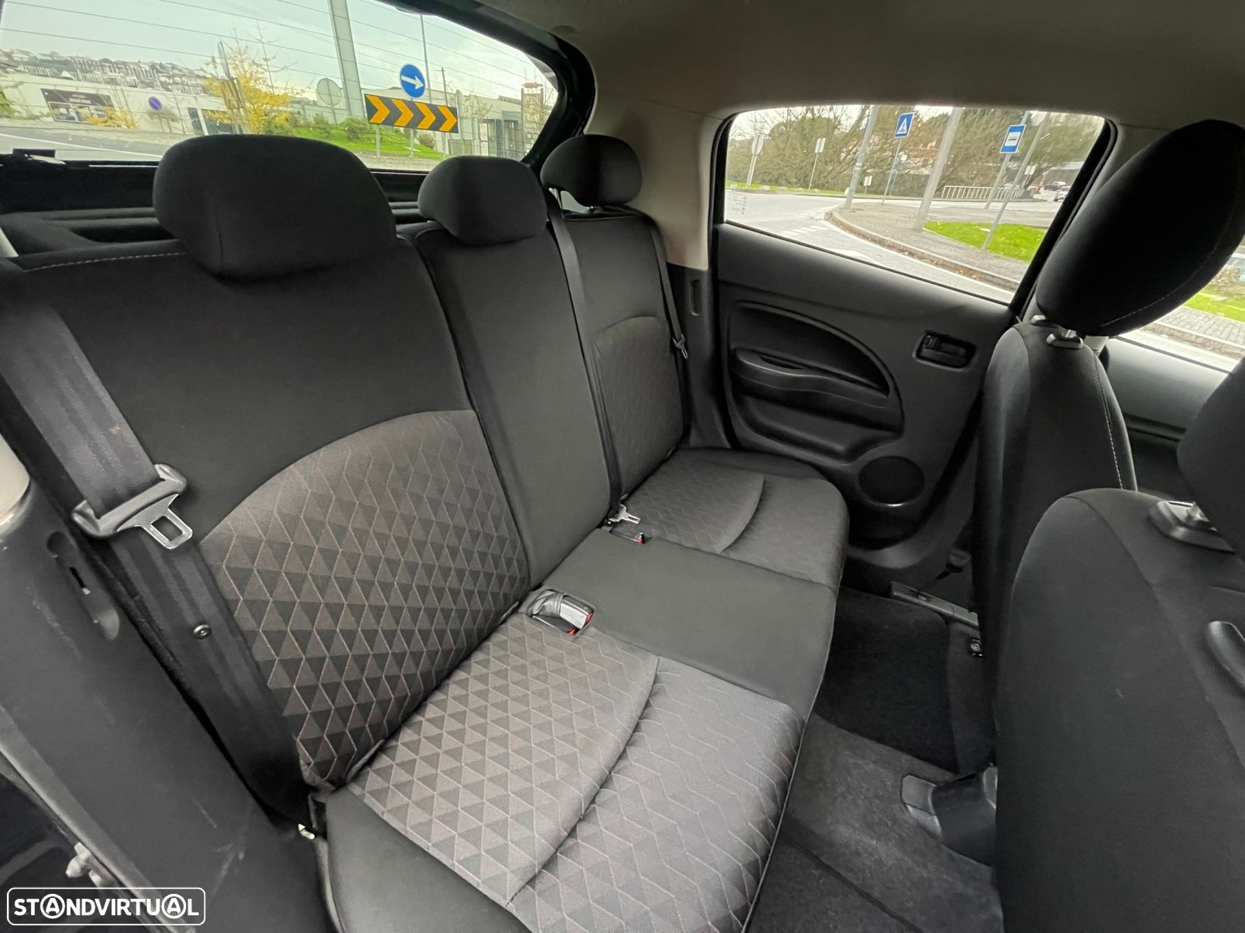Mitsubishi Space Star 1.2 Intense - 30