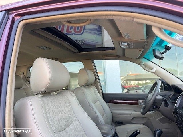 Toyota Land Cruiser - 5