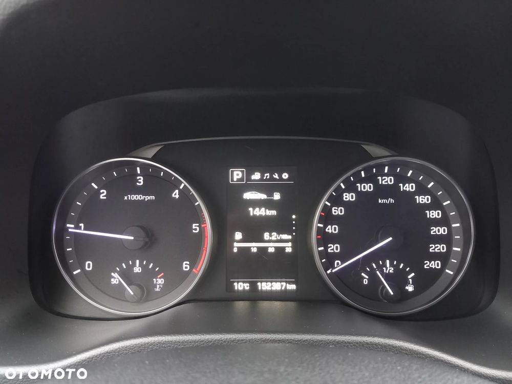 Hyundai Elantra 1.6 CRDi BlueDrive Style DCT - 26