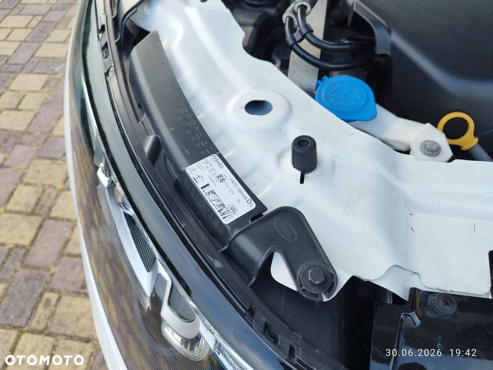 Land Rover Discovery Sport 2.0 Si4 HSE Luxury - 34