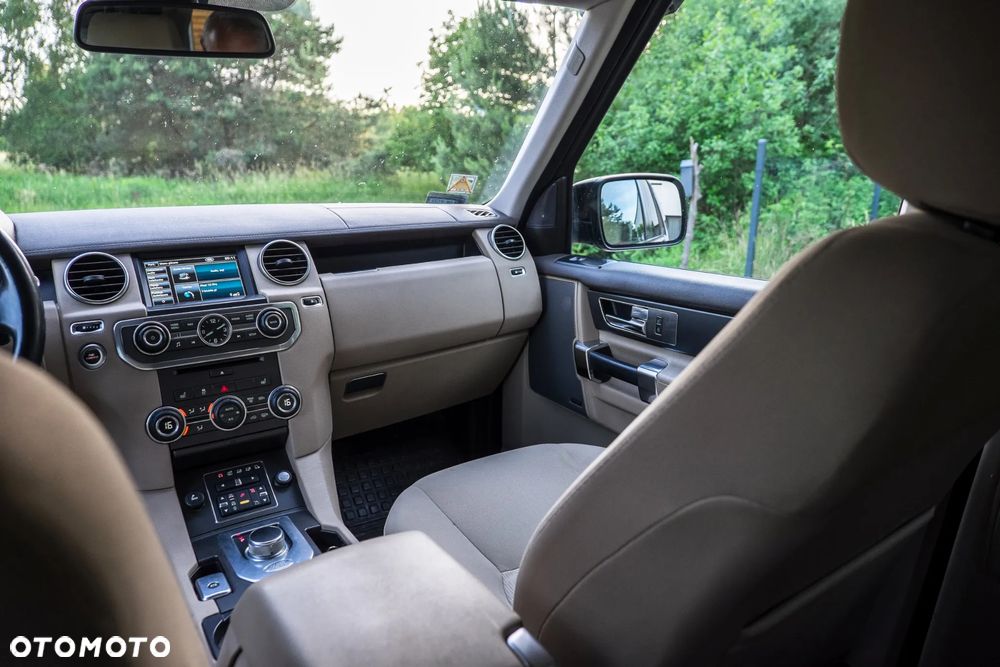 Land Rover Discovery 3.0 SD V6 SE - 10