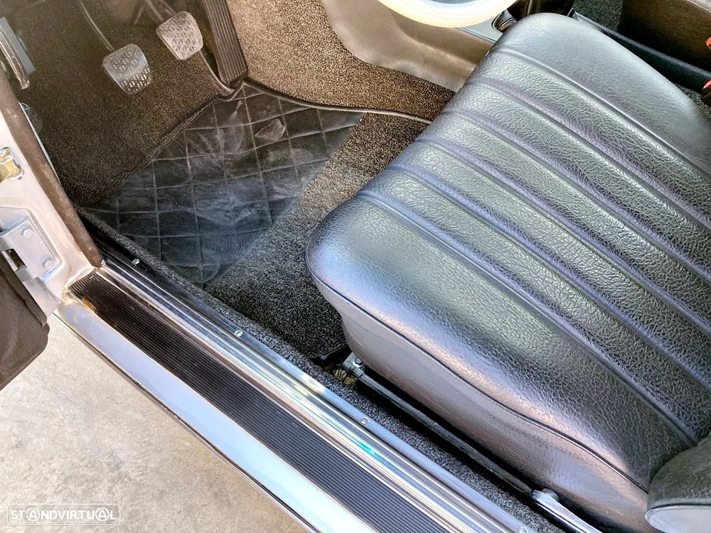 Mercedes-Benz 250 - 19