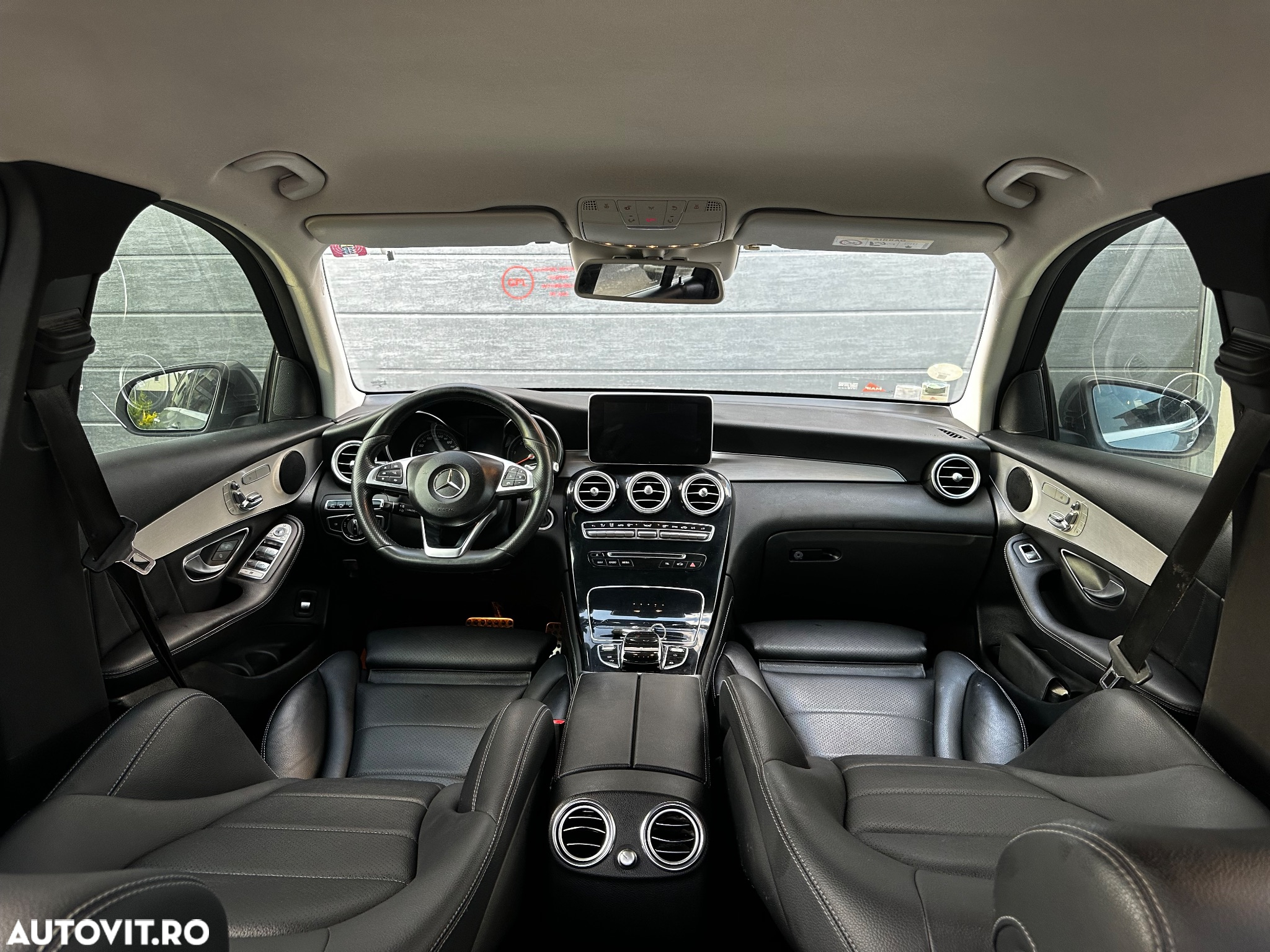 Mercedes-Benz GLC 220 d 4Matic 9G-TRONIC AMG Line - 9
