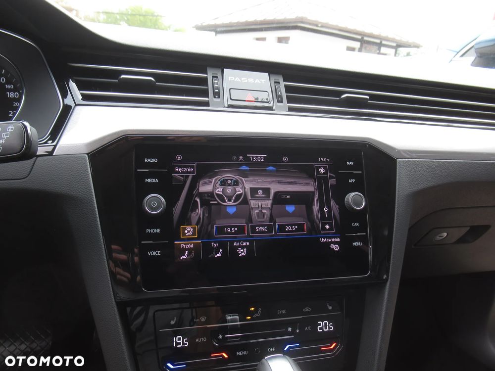 Volkswagen Passat 2.0 TSI Business DSG - 27