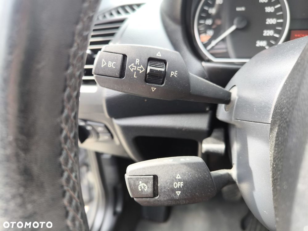 BMW Seria 1 118d Sport Line - 17