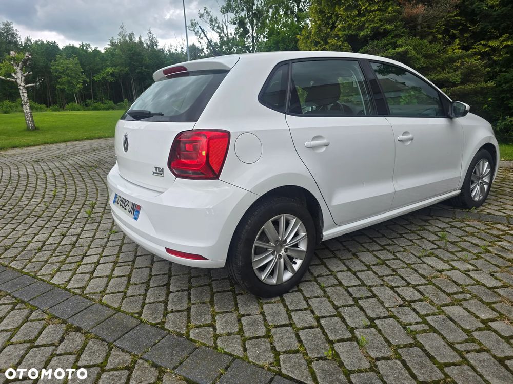 Volkswagen Polo 1.4 TDI (Blue Motion Technology) Comfortline - 10