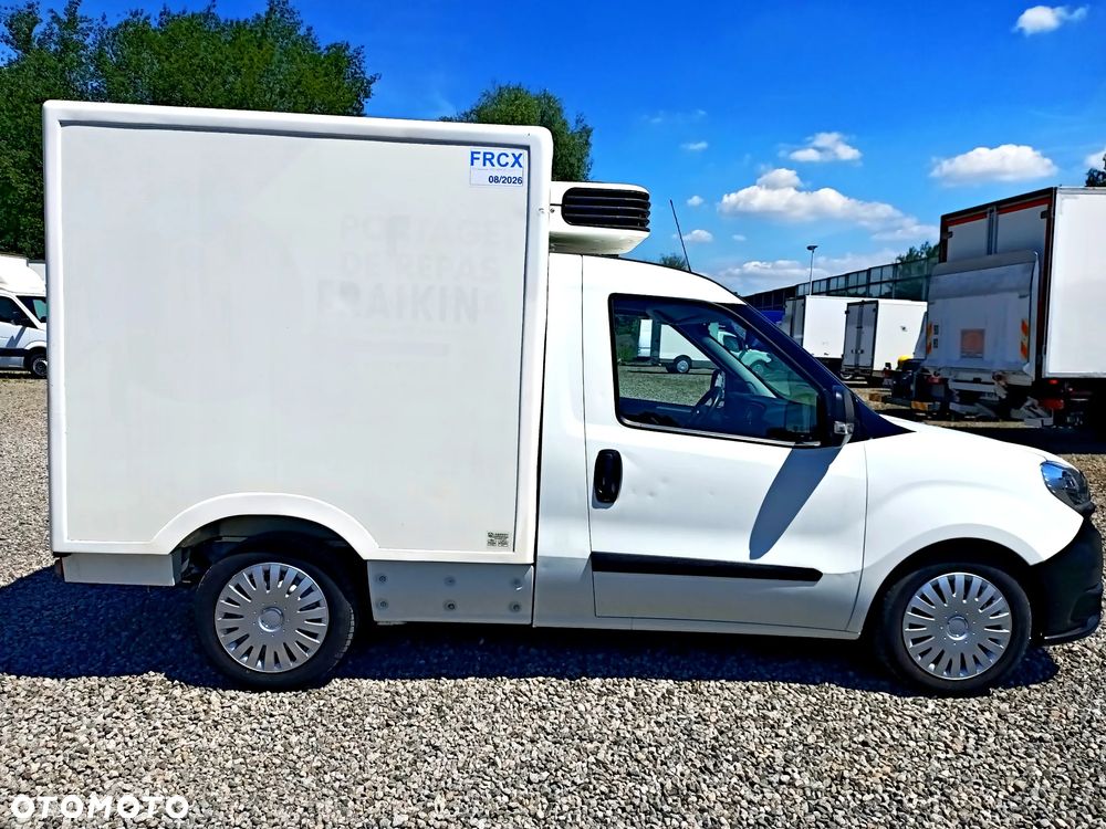 Fiat Doblo Chłodnia 95 KM 2 zasilania chłodni Niski Przebieg - 4