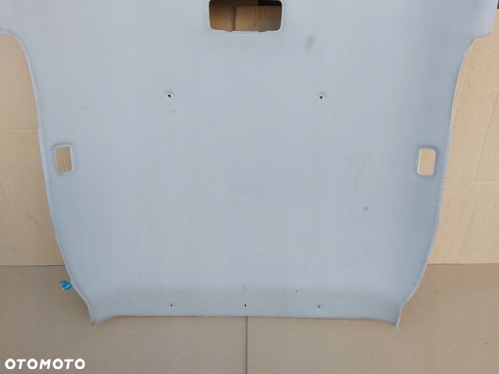 Toyota AVENSIS T27 podsufitka Kombi sufitówka - 2