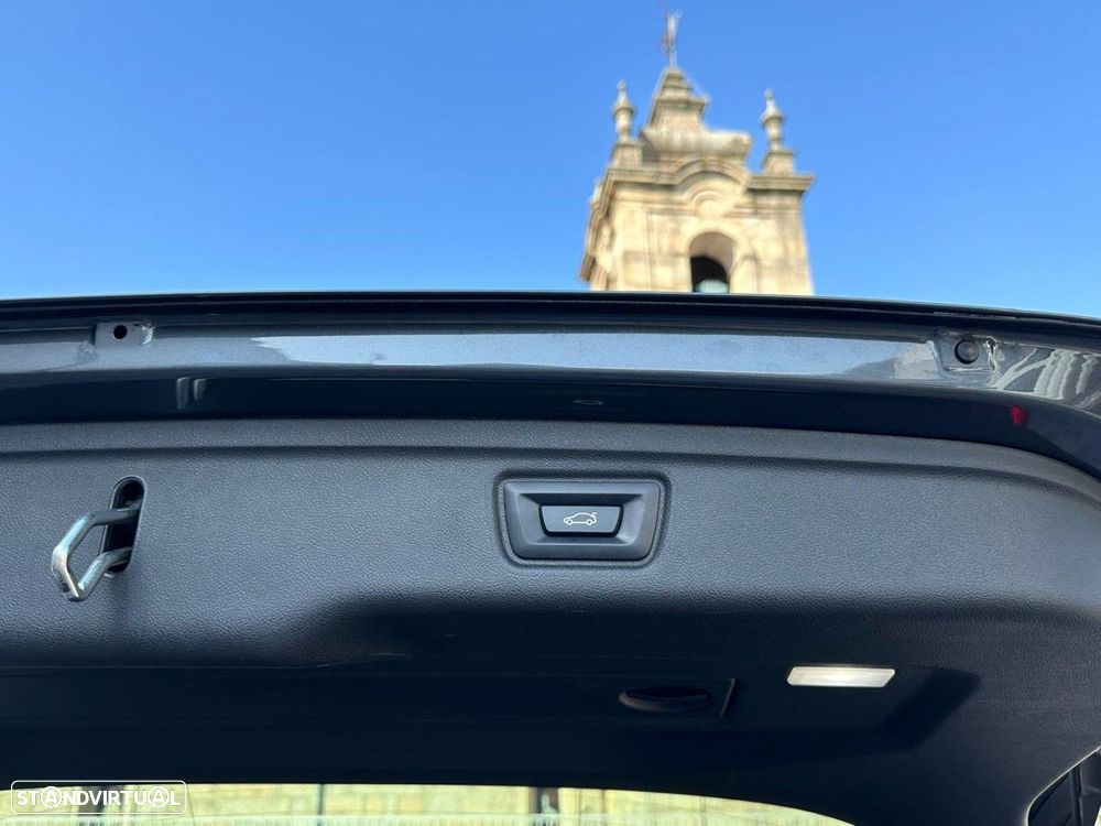 BMW 320 e Touring Auto - 22