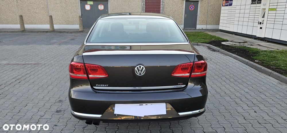 Volkswagen Passat 1.4 TSI BMT Comfortline - 10