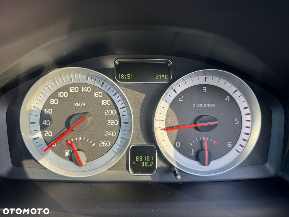 Volvo C70 D3 Summum - 36