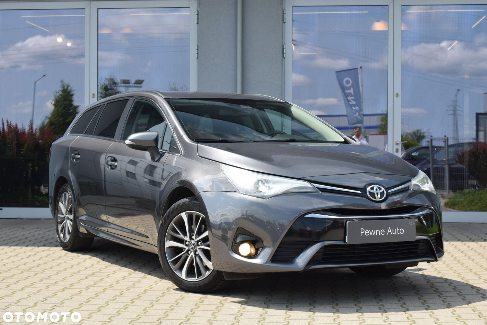 Toyota Avensis - 7