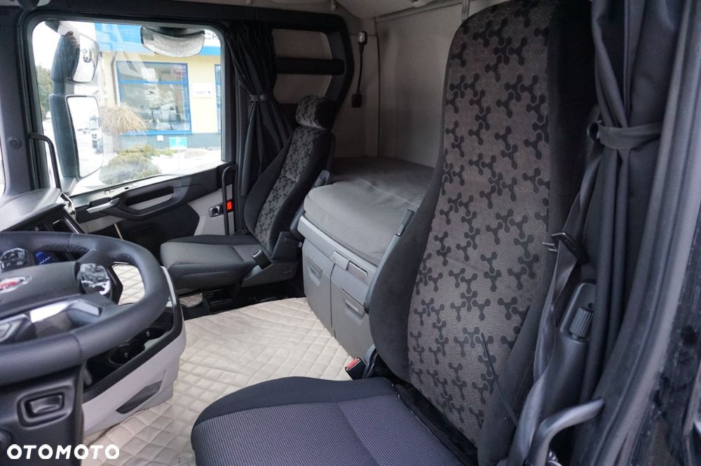 Scania R450 LOW-DECK RETARDER * 743 000 KM * 2018 - 6