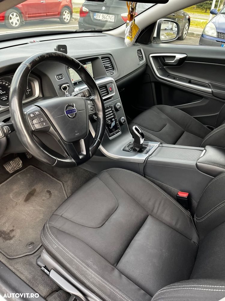 Volvo V60 D2 Geartronic Momentum - 13