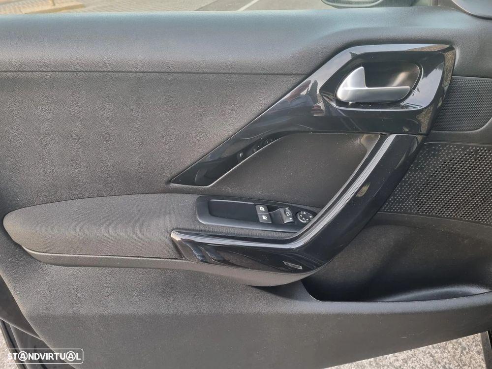 Peugeot 208 1.5 BlueHDi Active - 18