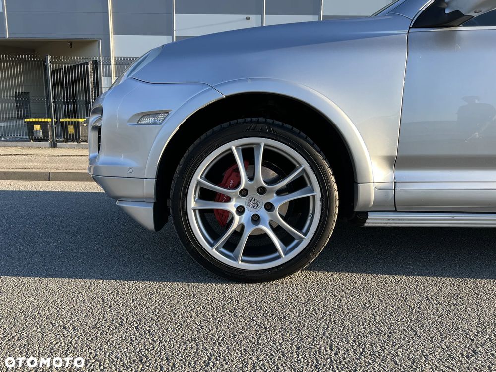 Porsche Cayenne - 12