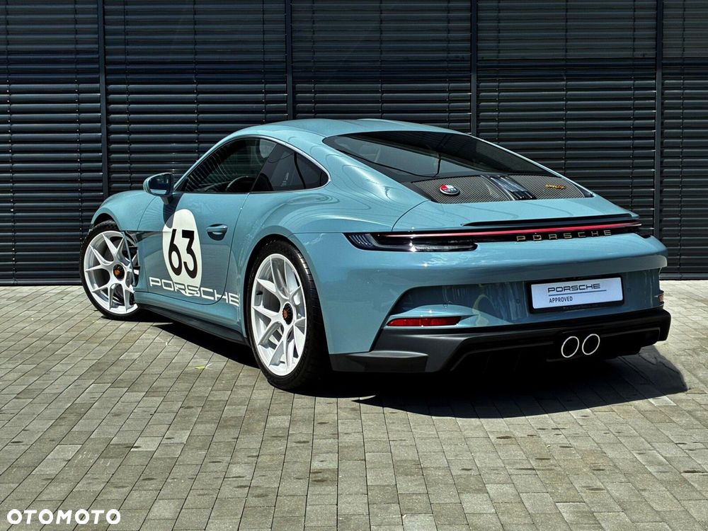 Porsche 911 - 4