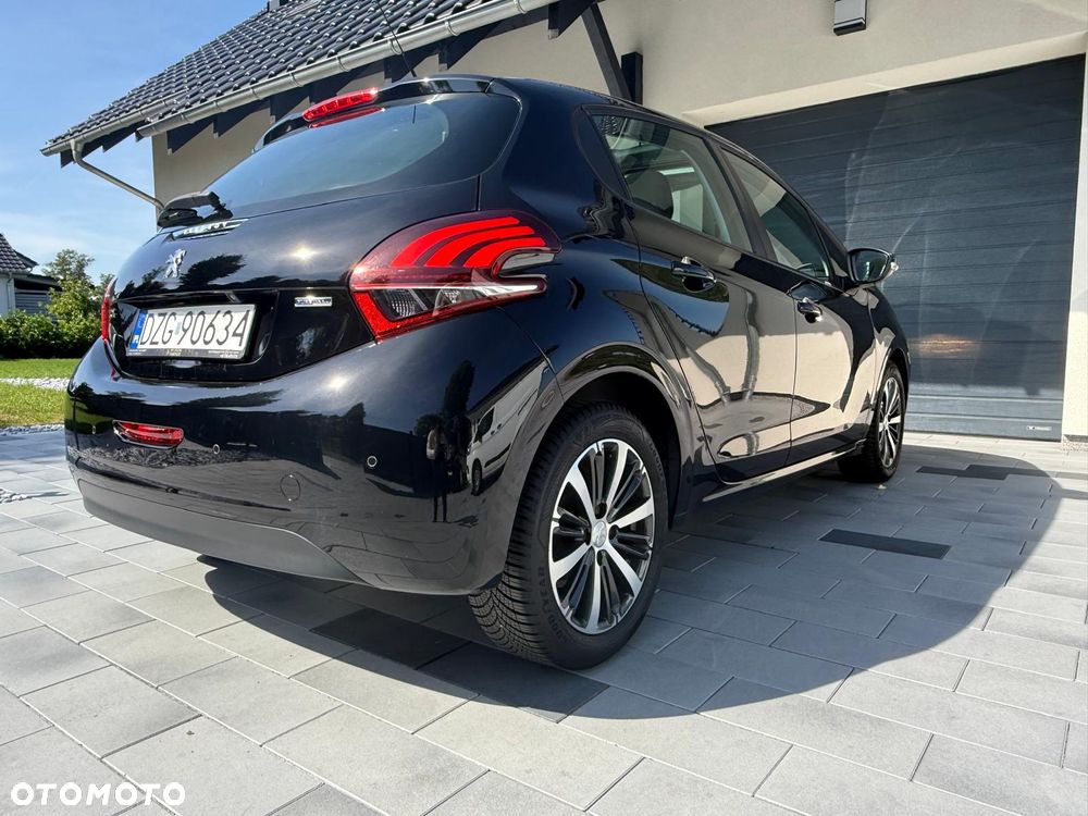 Peugeot 208 1.2 VTi Allure - 14