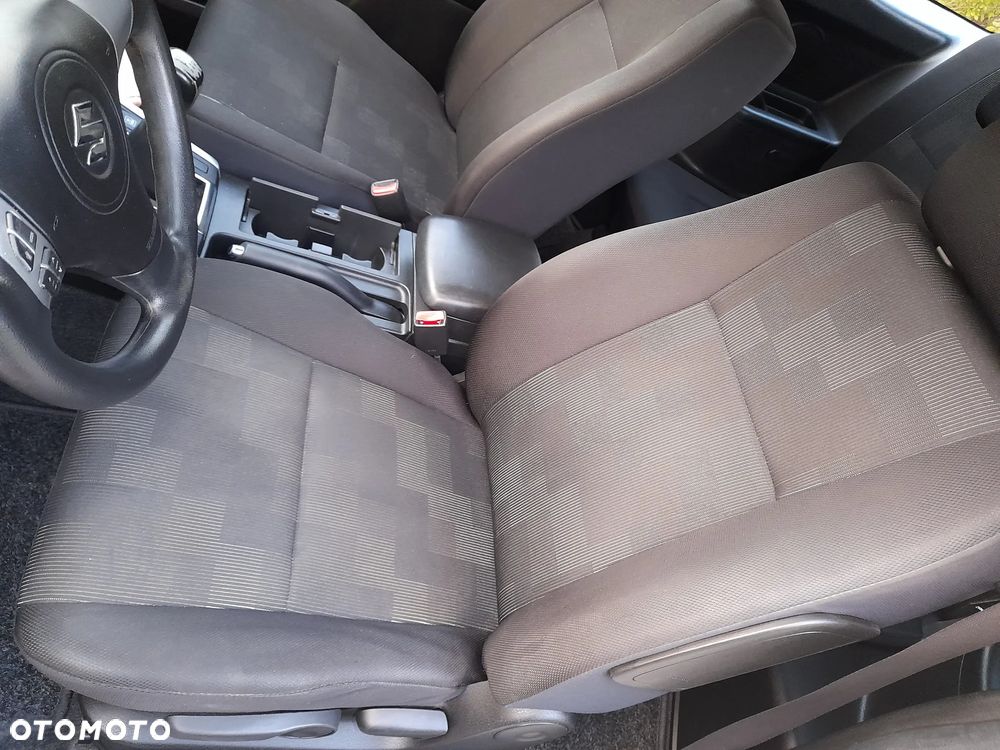 Suzuki Grand Vitara 1.6 Black&White - 35