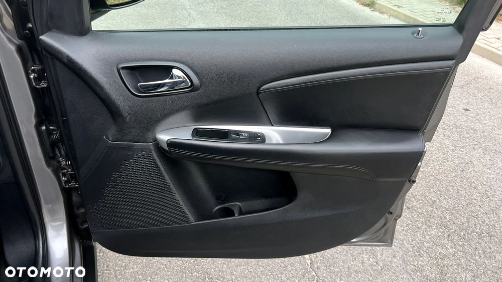 Fiat Freemont 2.0 Multijet 16V DPF Urban - 29