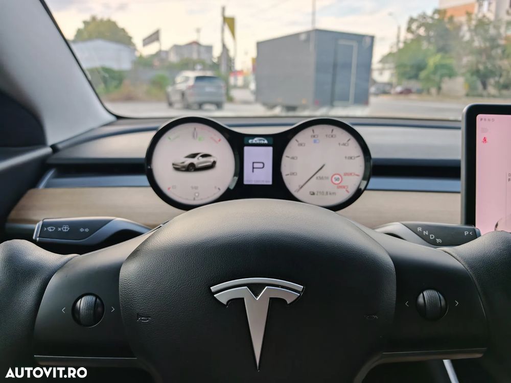 Tesla Model 3 - 15
