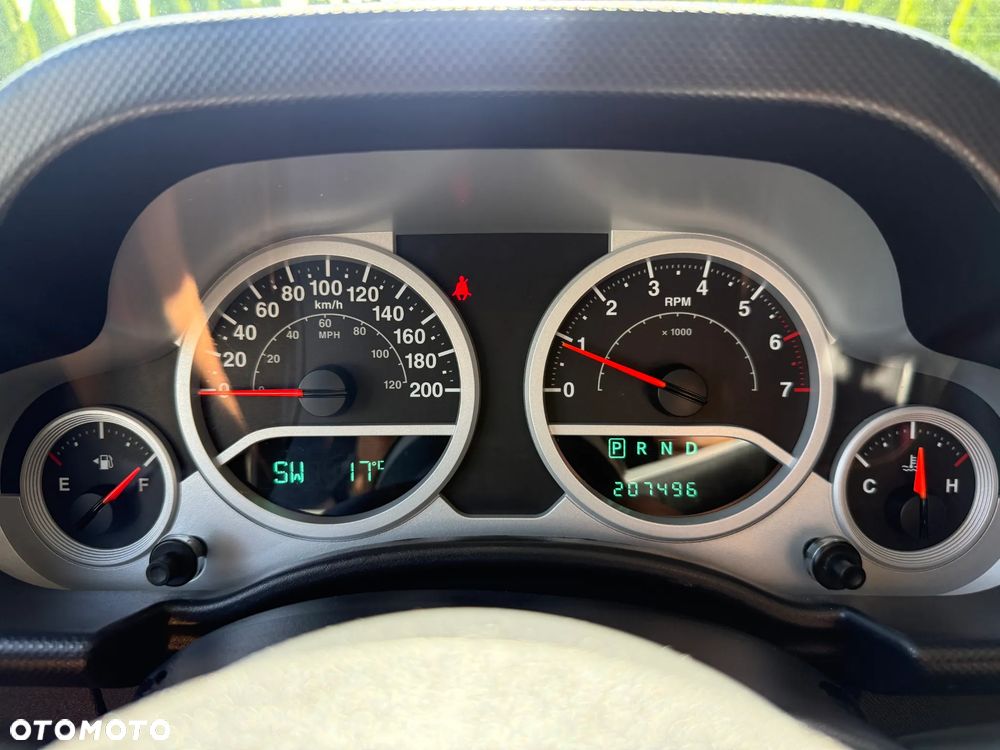 Jeep Wrangler Unlimited 3.8 Sahara - 15
