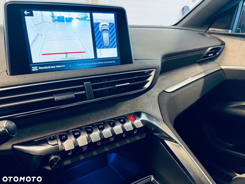 Peugeot 3008 1.6 PureTech Hybrid4 PHEV GT S&S EAT8 - 17