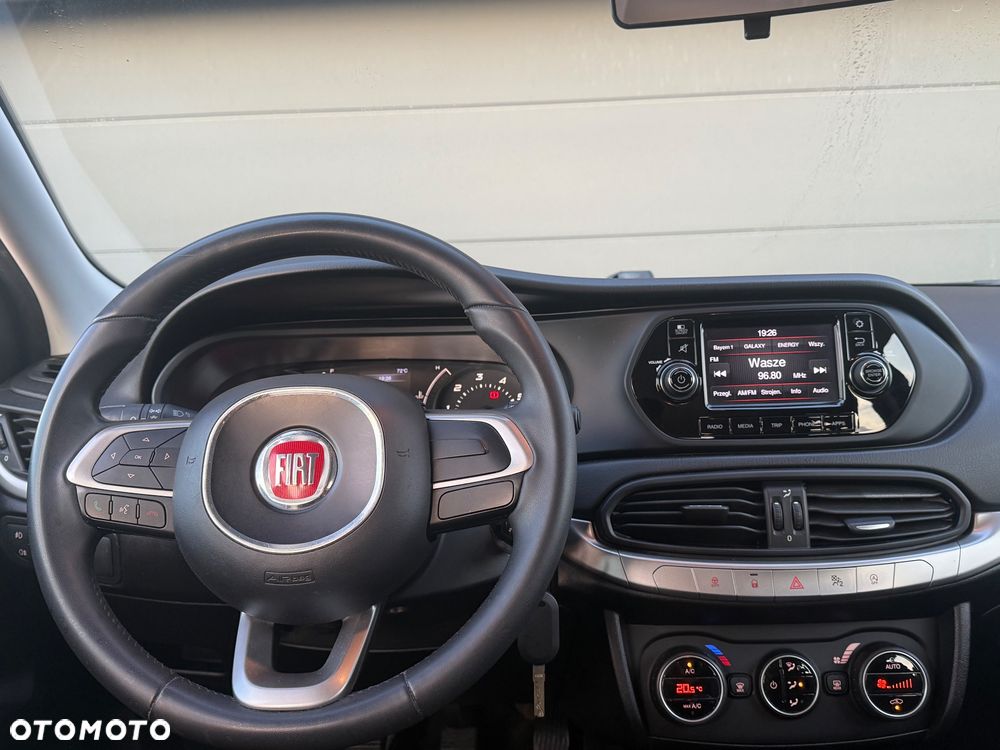 Fiat Tipo 1.4 T-Jet 16v Easy EU6d - 10