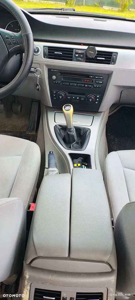 BMW Seria 3 320d DPF - 13